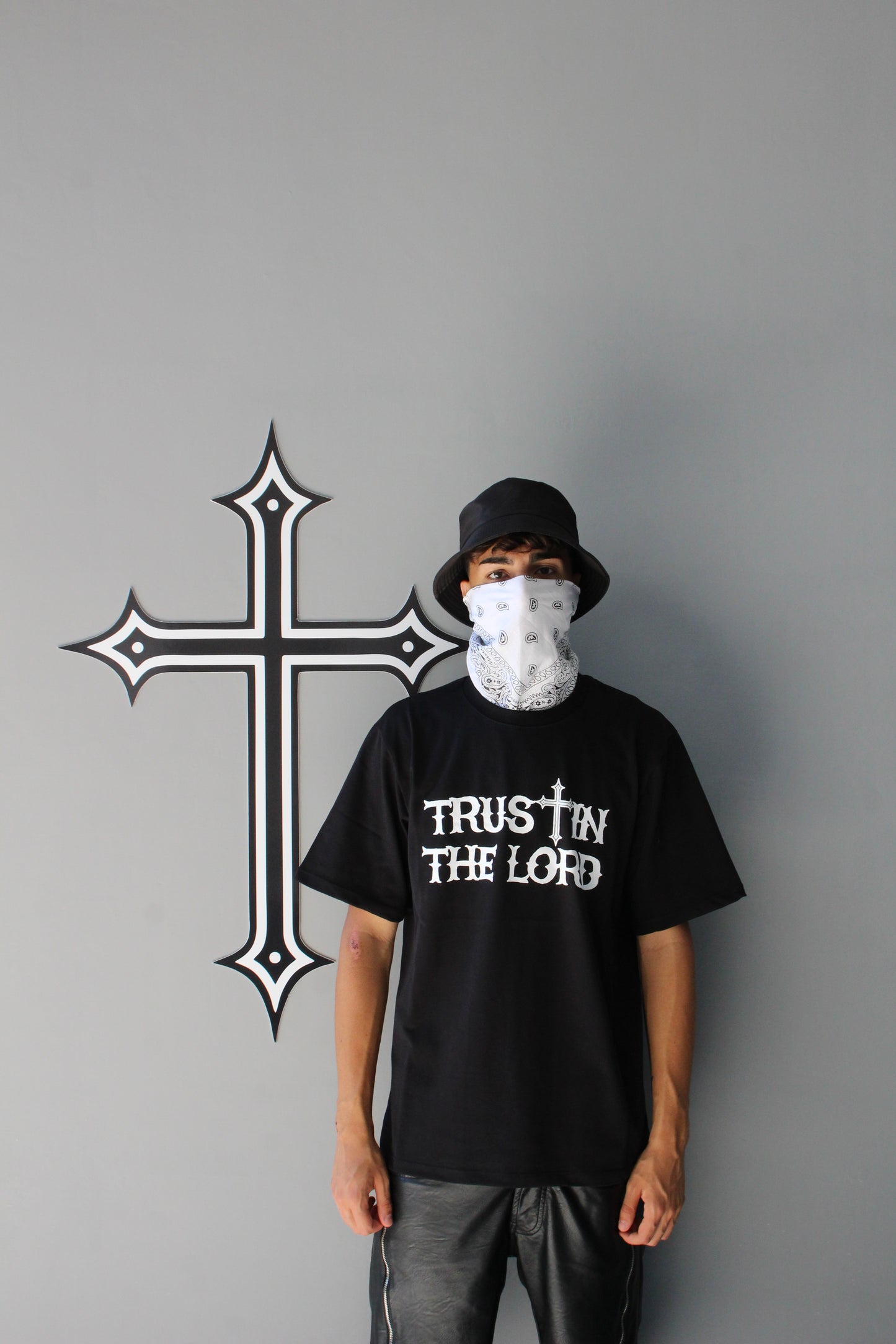 TRUST IN THE LORD - BLACK TEE | LA CROIX x UNDERGROUND